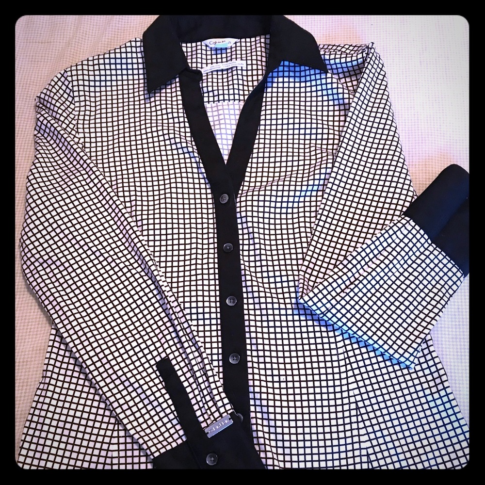 Long sleeves Calvin Klein. Size S.